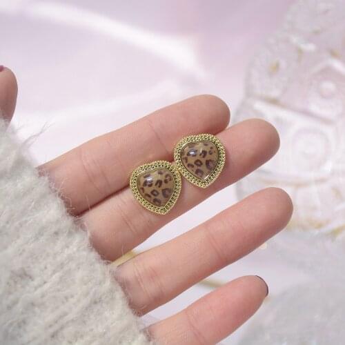Korea Fashion Jewelry Love Shaped Leopard Stud Simple Earrings for Woman Daily Cute Elegant Stud Earring