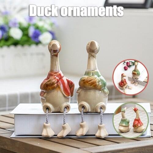 Animal Garden Decor Ceramic Duck Statue with Sling Legs Set of 2 Rural Style Glazed Sitting Art Ornament for Home Porch GQ