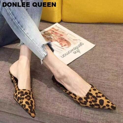 Fashion Leopard Pointed Toe Mules Shoes Women Outdoor Slippers Slip On Low Heel Casual Slides Slipper Sandal Mujer 2020 Footwear