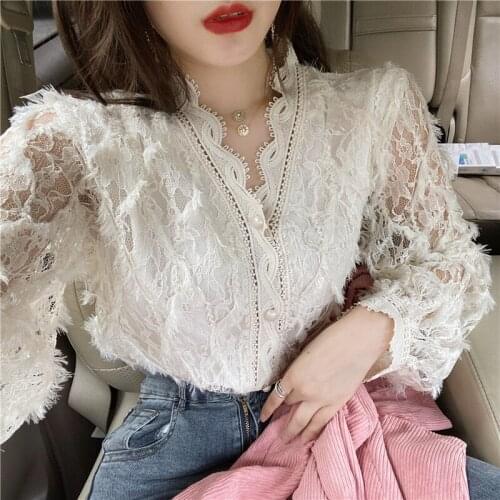 Fall 2020 Women Lace Blouse V-neck Long Sleeve Tassels Lace Shirt High Quality Pearl Buttons Korean Fashion Tops Blusas Chemise
