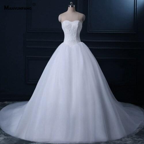 Elegant Strapless Chapel Train Birdal Ball Gown 2021 New Arrival Lace Up Back Sleeveless Embroidery Appliques Wedding Dress