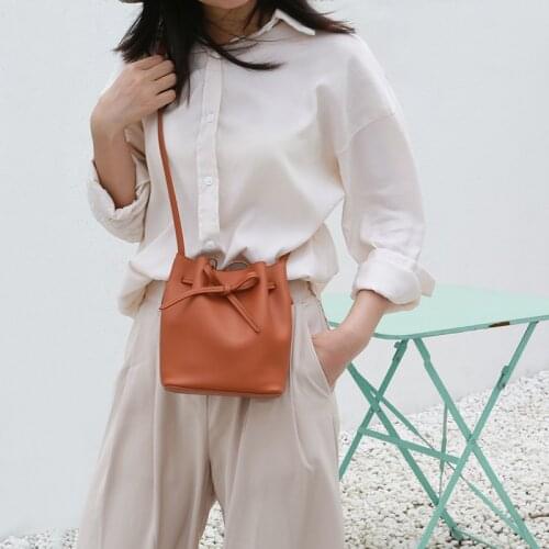 Bucket Bag Women 2020 New Bow Drawstring Bucket Bag Cowhide Fashion Ins Wild Messenger Shoulder Bag Small Bag Document Bag Soft