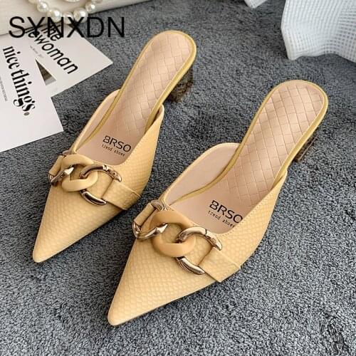 Zapatos de mujer de verano 2021 New Summer Womens Slippers Fashion Girl High Heel Chain Pointed Toe Cover Shoes Female Outdoor