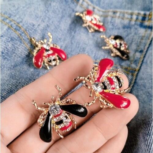 Cartoon Style Enamel Bee Dripping Anti Light Out Corsage Clothing Insect Brooch Pins