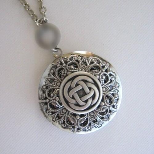 MYAROMA FINDINGS Vintage Necklaces
