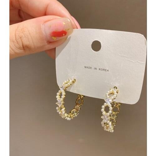 Trendy C Shaped Temperament Earring 2020 Korean New Simple Imitation Pearl Hoop Earrings For Women Boucle D'oreille
