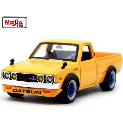 Maisto 1:24 1973 Datsun 620 Pick-up yellow Involving car Diecast Model Car Toy New In Box Free Shipping NEW ARRIVAL 32528