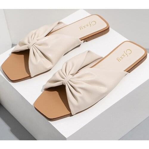 2021 New Women Slippers New Style Bowknot Pleated Sandals and Slippers Womens Side Head Wear Flat Womens Sandals Woman Shoes