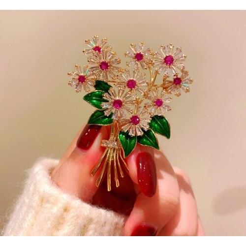 2021 New Fashion Beautiful Enamel Bouquet Flower Brooch For Womens Clothing High Quality Gold Plated Cubic Zirconia Brooches