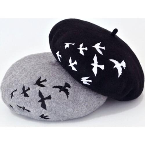 01909-HH0055 winter wool warm Robin Embroidery beret beret cap men women leisure Pumpkin hat