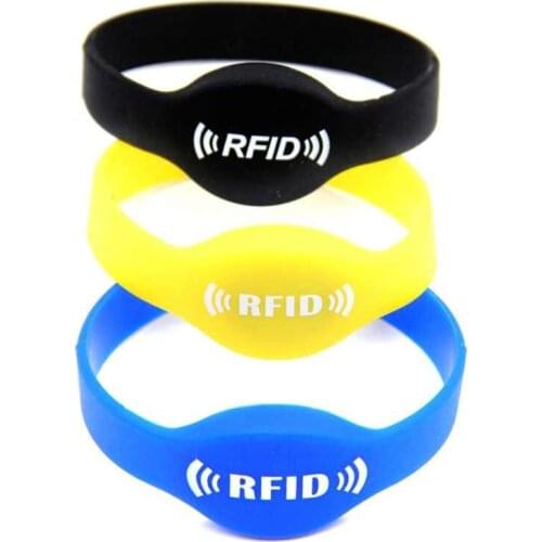 EM4305 EM4205 125KHz ID Replicable Writable Intelligent Waterproof Smart TagKey Ring Silica Gel Wristband Keyfobs Three Color