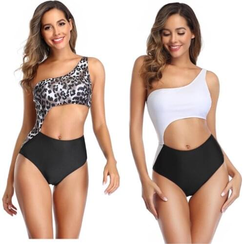 2021 new European and American sexy one-shoulder high-waisted bikini girl