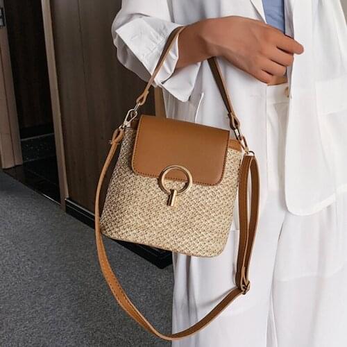 Casual Straw Women Shoulder Bags Rattan Handbags Wicker Woven Crossbody Bag Summer Beach Buckets Bag Ladies Travel Small Purses