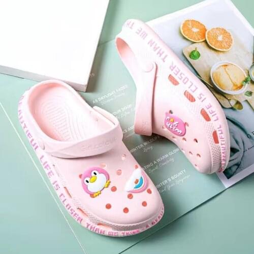Slippers Rubber Gardening Clogs for Women Sandals 2021 Summer Shoes EVA Lightweight Sandles Trending Shoes for Summer Beach