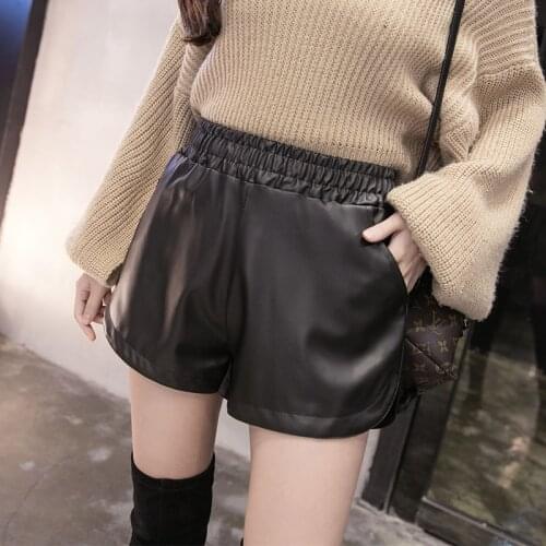 Sexy Solid Black Women Split Leather Shorts Ladies Elastic Waist Slim Faux PU Short Pants with Pocket Korean Style Casual Shorts