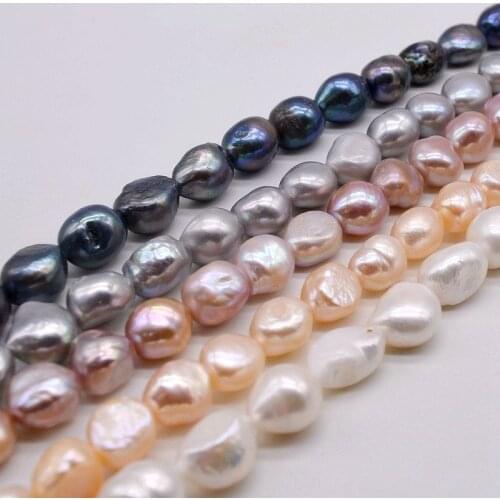 Bulk pearls of different colors. Baroque natural freshwater pearls. It is 38 cm long and 12 mm in diameter. DIY accessories