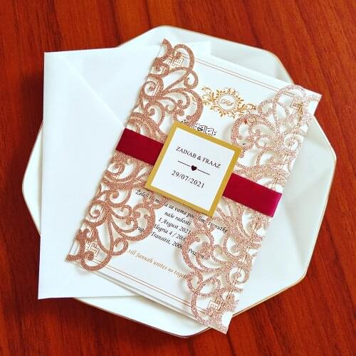 50X Personalized Print Wedding PartyInvitation with Burgundy Ribbon and Tag DIY Hollow Invites For Quinceanera Sixteen Birthday