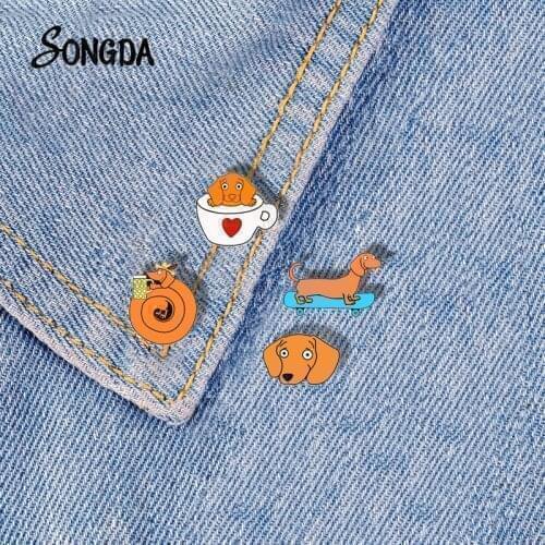 Fashion Pet Dachshund Series Acrylic Brooches for Dog Lovers Lapel Pin Button Badges Teens Decoration Accessories Jewelry Gifts