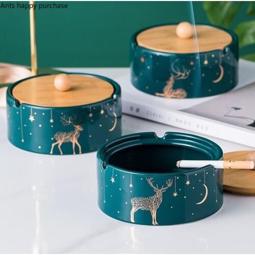 Ceramics Green Ashtray Round with Wooden Lid Ash Storage Box Imitating Wind Golden Deer Print Ashtray Home Smoking Accessories