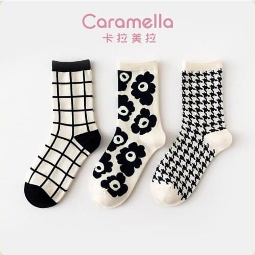 2020 Caramella White Black Women Socks 3pairs/lot Winter Autumn Cool Gride Socks Cotton Long Socks Contrast Color Comfy Socks