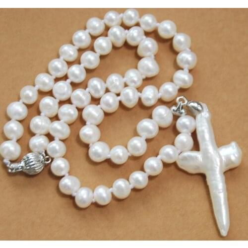 Natural 7-8mm White Cultured Pearl Baroque Cross Pendant Necklace 18"