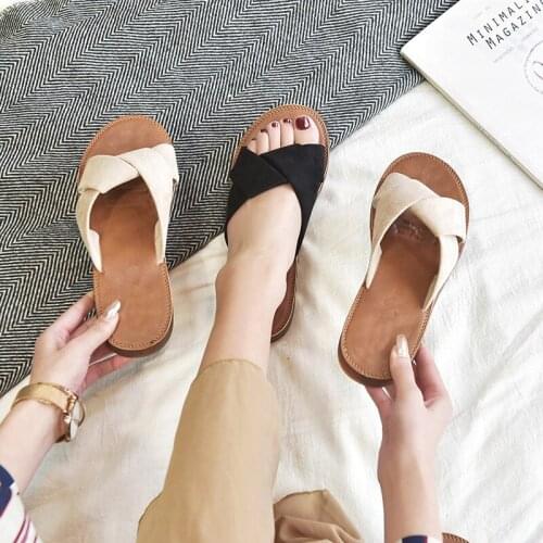 Womens shoes simple open toe flat bottom slippers in summer wear outside non slip students beach comfortable soft sole shoehx