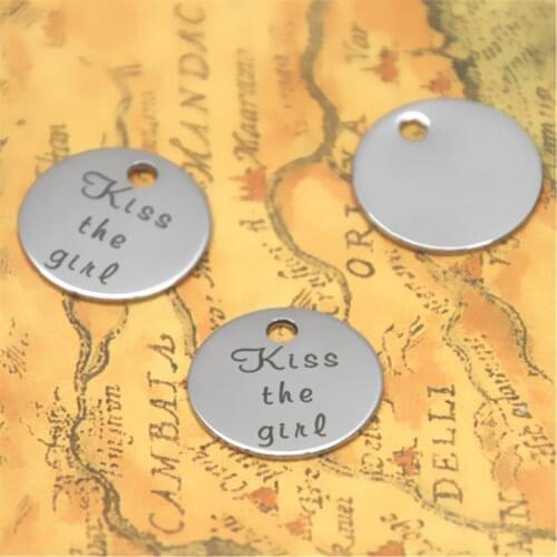 10pcs/lot Kiss the girl charm silver tone message charm pendant 20mm
