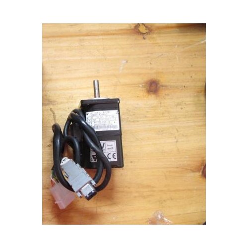 SGMAH-A3AAA21 SERVO MOTOR , used in good condition . 80% appearance new , good working , free shipping