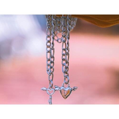 2pcs/set Paired Pendants Heart Couple Necklace Love Key Lock Charm Jewelry Stainless Steel Chain Necklace Jewelry for Women Men