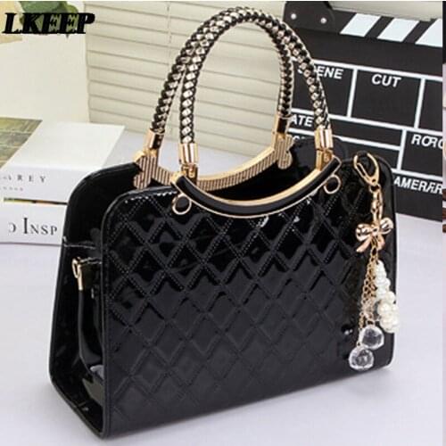 Women PU Handbag with Hanging Ornament Elegant Black Hard Design Top-handle Adjustable Strap Shoulder Bag With High Quality