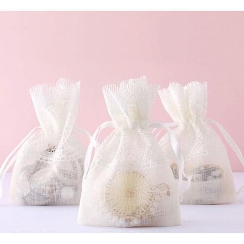 Cute Lace Flower White Gift Packing Bags Chocolate Candy Jewelry Perfume Bag Wedding Birthday Party Organizer Easter Christmas