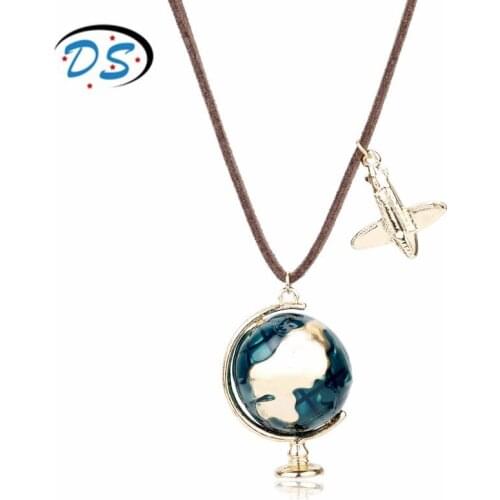 Dongsheng jewelry Creative Accessories Globe Earth Aircraft Pendant Necklace Leather Rope Choker Necklace collares