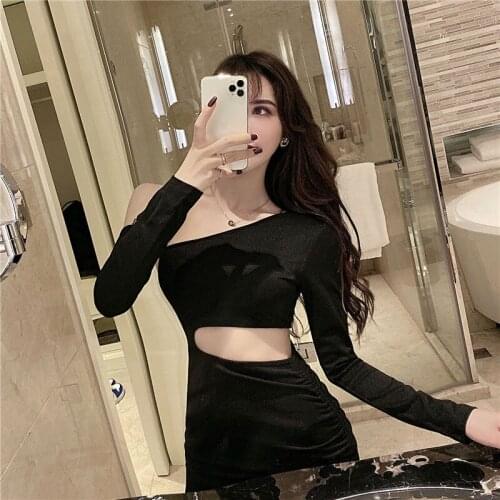 Fashion Joker Sexy Oblique Shoulder Black Dress Temperament Bare Waist Tight Pack Buttock Mini Skirt Base Dress