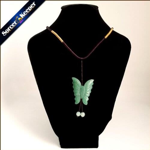 Real Natural Green Aventurine Stone Butterfly Hand Carved Animal Amulet Lucky Men & Women Pendant Necklace Fashion Jewelry Beads