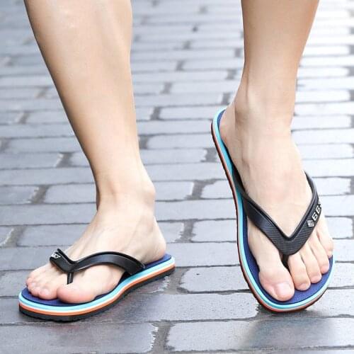 Summer Color Matching Breathable Flip-Flops Simple Casual And Comfortable Mens Sandals Outdoor Non-Slip Beach Slippers