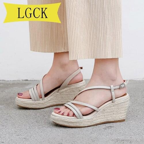 Plus Size 34-39 New Summer Elegant Buckle Womens Sandals Wedges Fashion Genuine Leather Casual Thick Fashion Retro Women Shoes