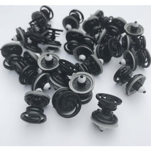 SKTOO 50PCS Car door panels buckle inner door pad clip For VW Tiguan Passat B6 B7 Jetta MK5 Polo Golf 6 7 MK6 Touran