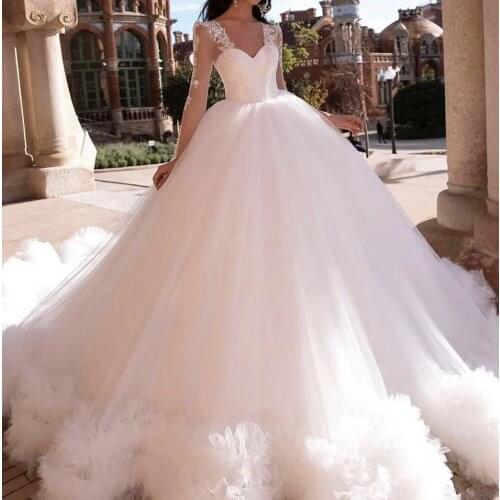 Ball gown wedding dresses 2020 sweetheart long sleeve lace appliques ruffle tiered puffy bridal dresses