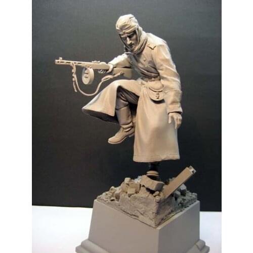 1/16 Scale Resin Figure soldiers in combat not contain base