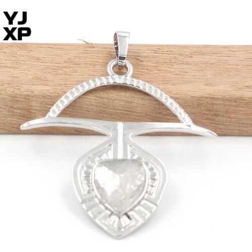 YJXP Exclusive Design Silver Plated Anchor Shape Natural Rock Crystal Section Pendant