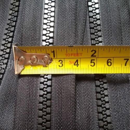 10M/LOT LONG Continuous PLASTIC RESIN Zipper Tape BLACK/WHITE for Sofa Sleeping Bag BEDDING SET TENT Sewing Accessories