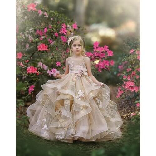 Cute 2021 Flower Girl Dresses Jewel Neck Lace Appliques Tiered Skirts Girls Pageant Dress A Line Kids Birthday Gowns