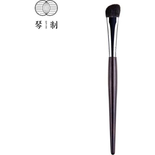 QINZHI Professional Handmade Make Up Brush G045 Angled Nose Eye Shadow Brush Natural Raccoon Dog Hair Makeup Brushes