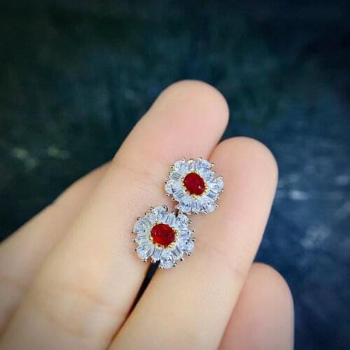 The New Natural Ruby Earrings 925 Silver Ladies Earrings Are of Superb Quality and Luxurious Atmosphere
