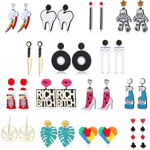 2020 Trend Funny Acrylic Astronaut Earrings for Women Fashion Geometry Unusual Heart Long Earrings Party Female Teens Jewelry