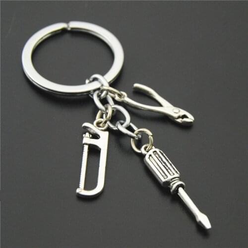 1pcs Tools Charms Key Chains Saw Screwdriver Pliers Pendant Key Ring For Men