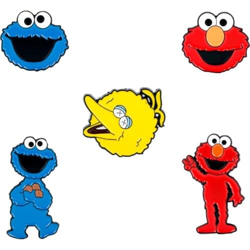 Cute Sesame street Badge elmo cookie monster metal anime cartoon broochs Lapel pin Men Enamel Brooch cosplay collection gift
