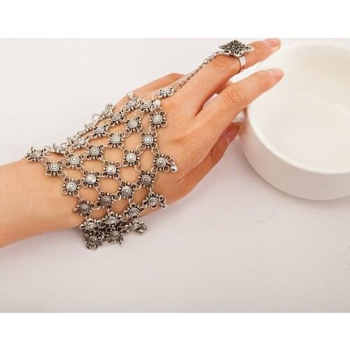 Vintage Boho Style Special Design Metallic Retro Net Bracelets Connecting to Finger for Women