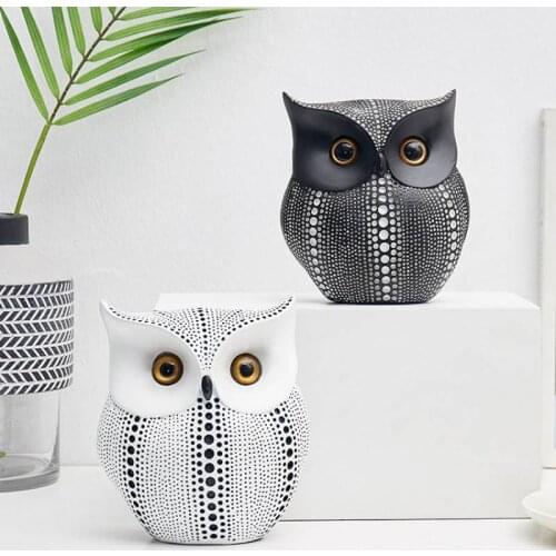 Black And White Owl Statue Creative Decoration Resin Animal Sculpture Modren Home Decoration For Living Room Simulation Ornament