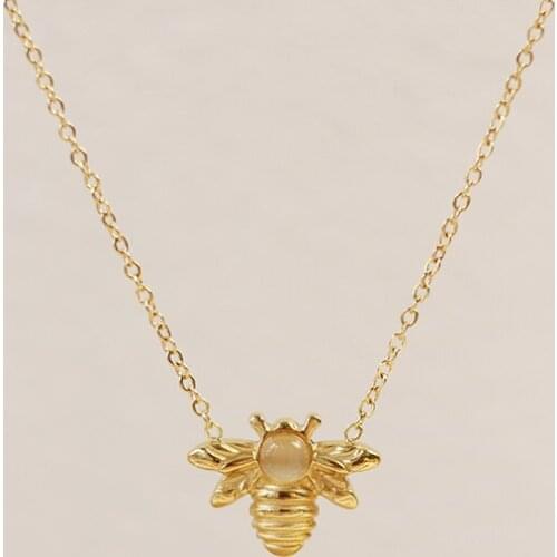 2021 New Icon 18K Gold PVD Plated Titanium Steel Necklace Cat Eye Stone Bee Charm Pendant Necklaces For Women Girl Best Gift